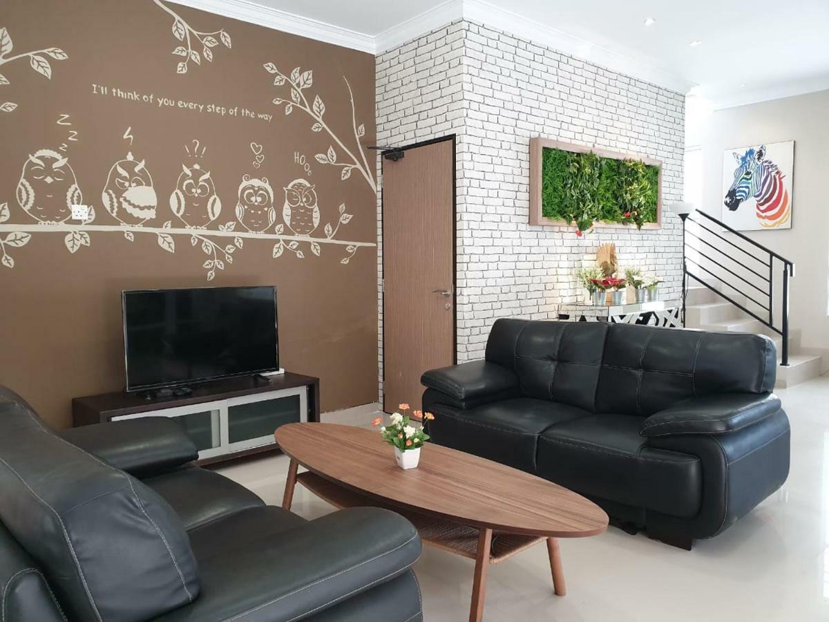 Danka@Taman Golf Residence Batam Exterior photo